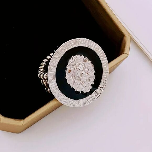 Designer Inspired Silver Lion Ring - Picture 1 of 4